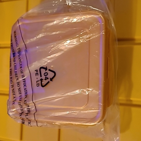 LocknLock 3-Piece Tritan Nestable Storage Containers | Dark Yellow NWOT - Picture 3 of 4